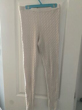 Dynamite Cozy Cable-Knit Cream Leggings